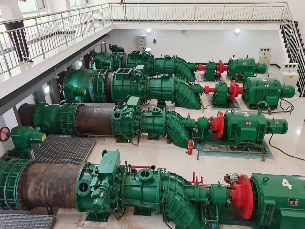 莊里水庫水電站，采用軸伸貫流式水輪機